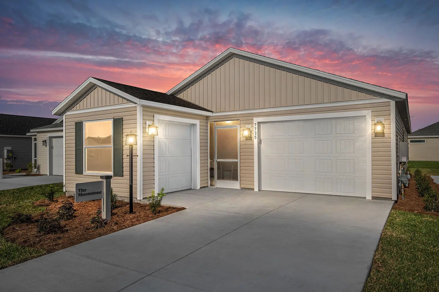 patio-villa-moonstone-exterior-front-sunset