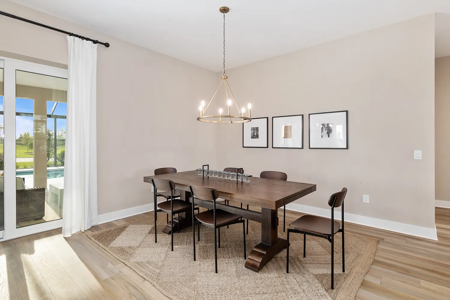 premier-heron-street-of-dreams-dining-table-16