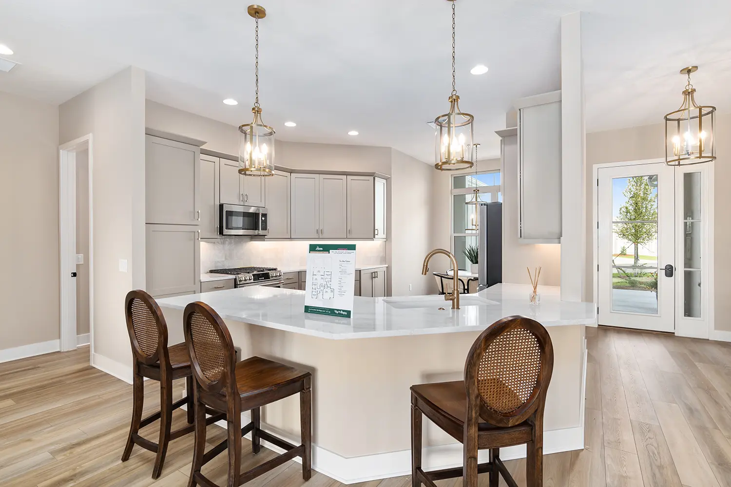 premier-heron-street-of-dreams-kitchen-counter-20