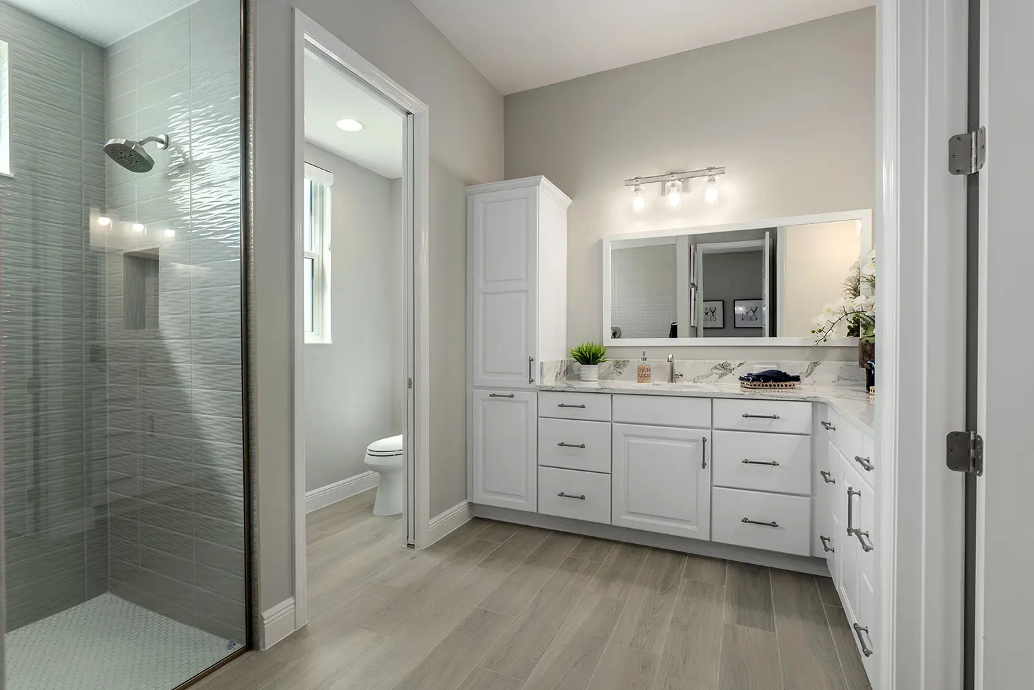 premier-ibis-street-of-dreams-master-bathroom-65