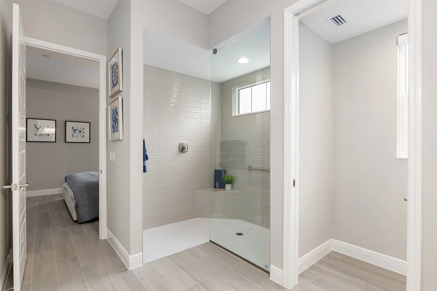 premier-ibis-street-of-dreams-master-bathroom-shower-33