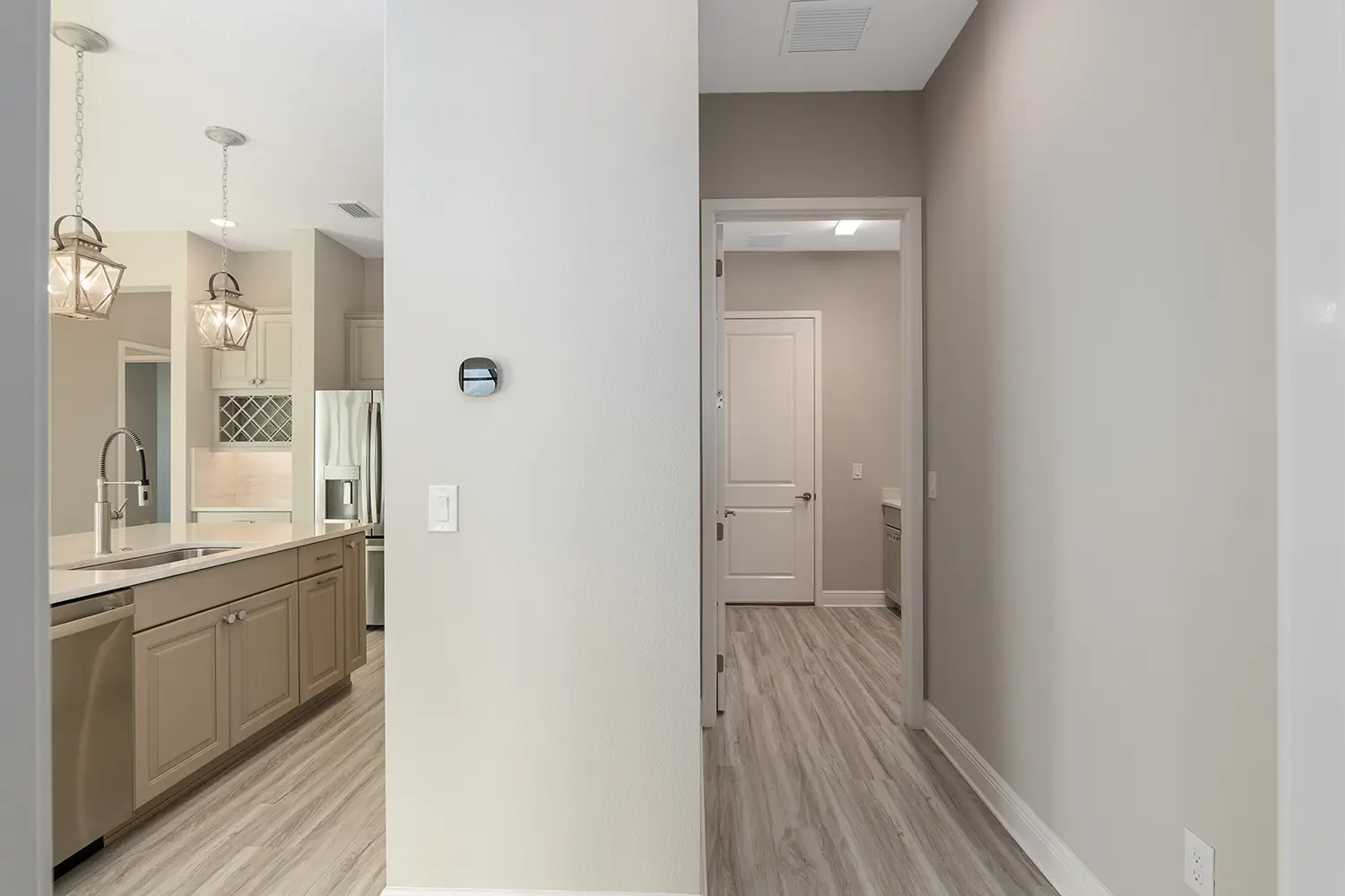 premier-shearwater-street-of-dreams-hallway-38