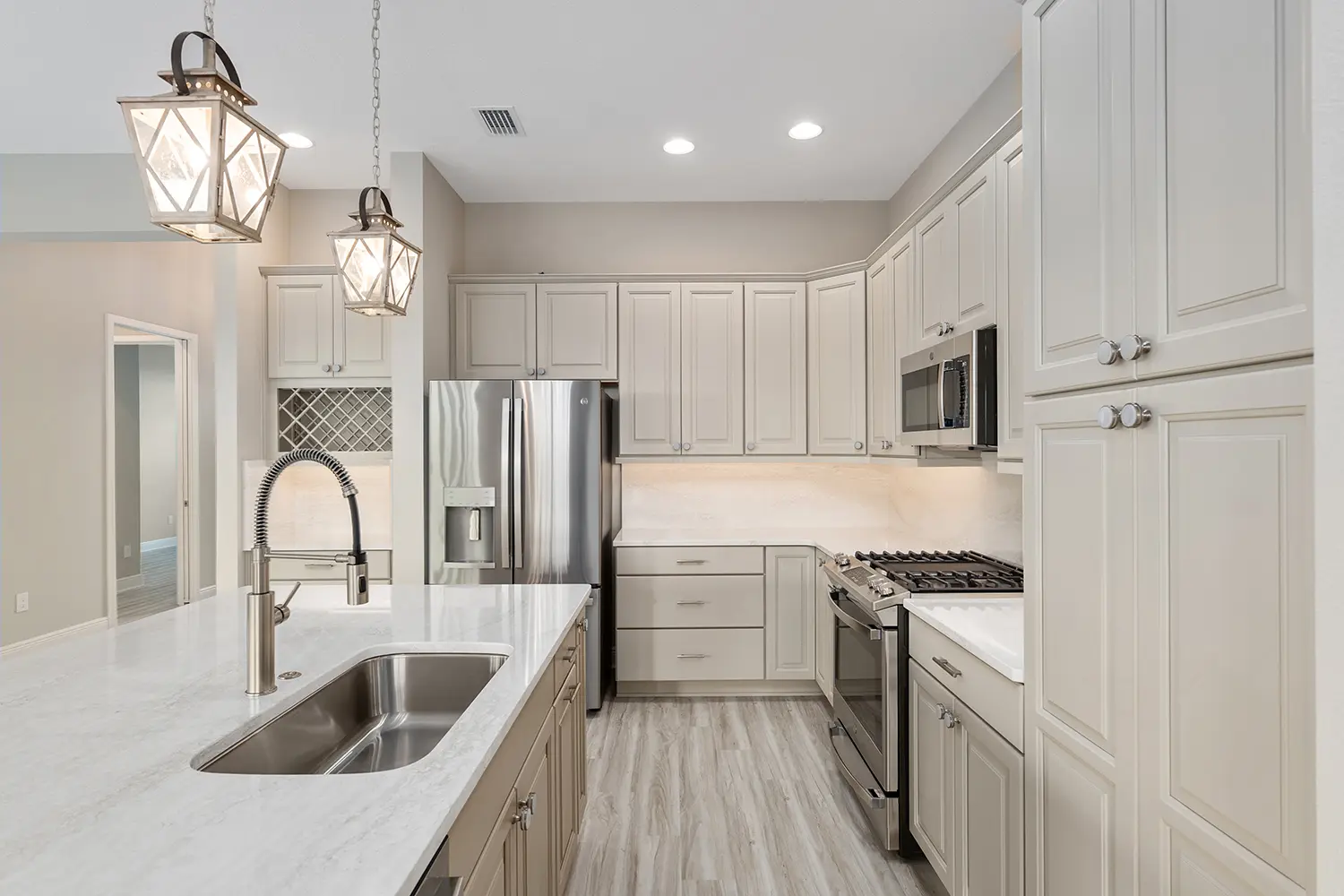 premier-shearwater-street-of-dreams-kitchen-16