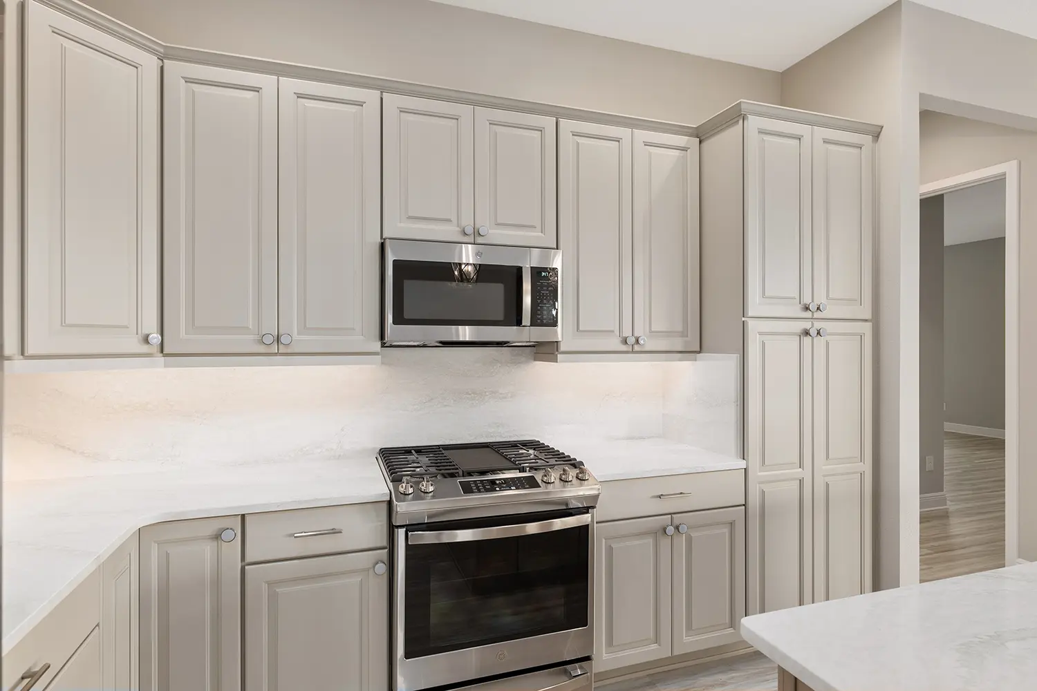 premier-shearwater-street-of-dreams-kitchen-appliances-17