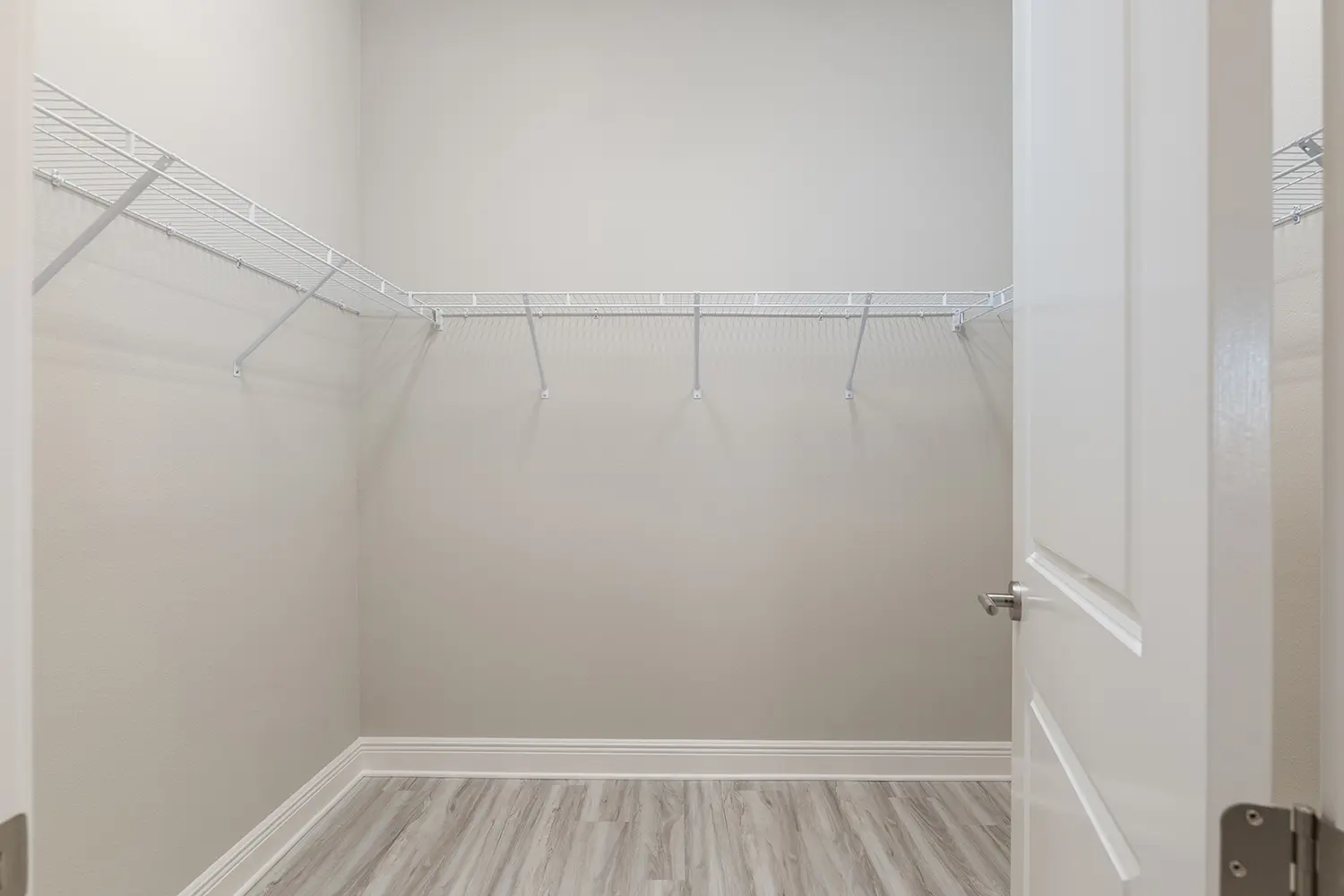 premier-shearwater-street-of-dreams-master-bedroom-closet-30