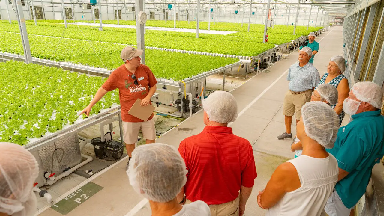 health-wellness-grown-farm-tour-group