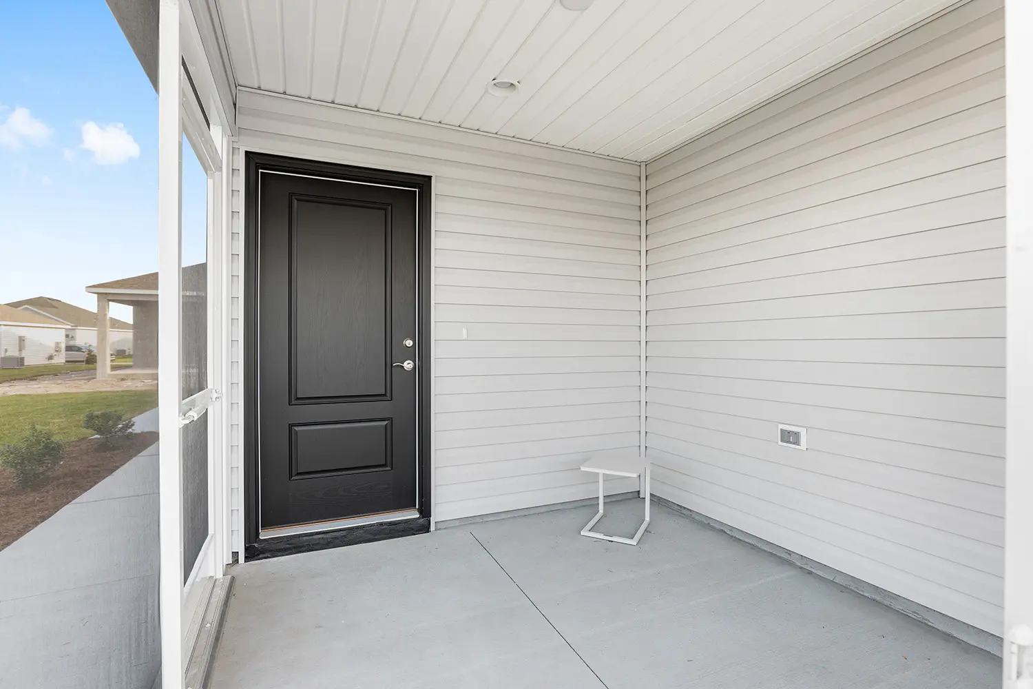 patio-villa-topaz-entry-porch