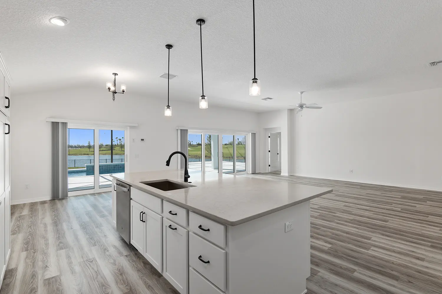 veranda-jackson-dining-room-kitchen-island