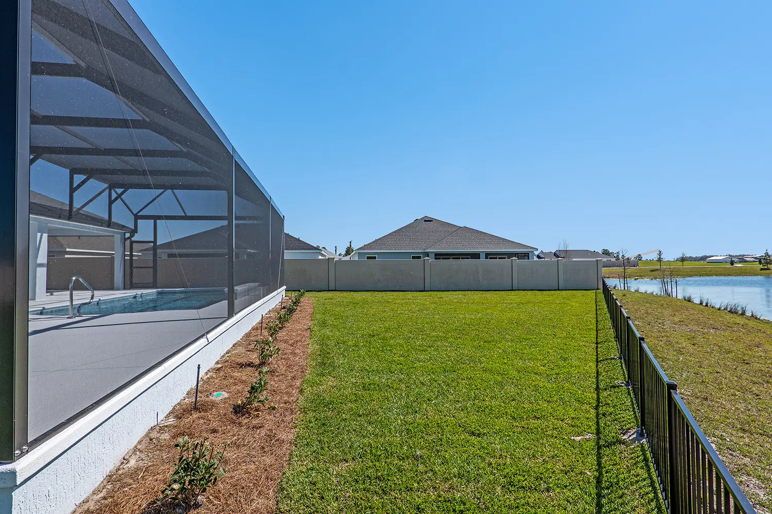 veranda-jackson-exterior-rear-birdcage-view