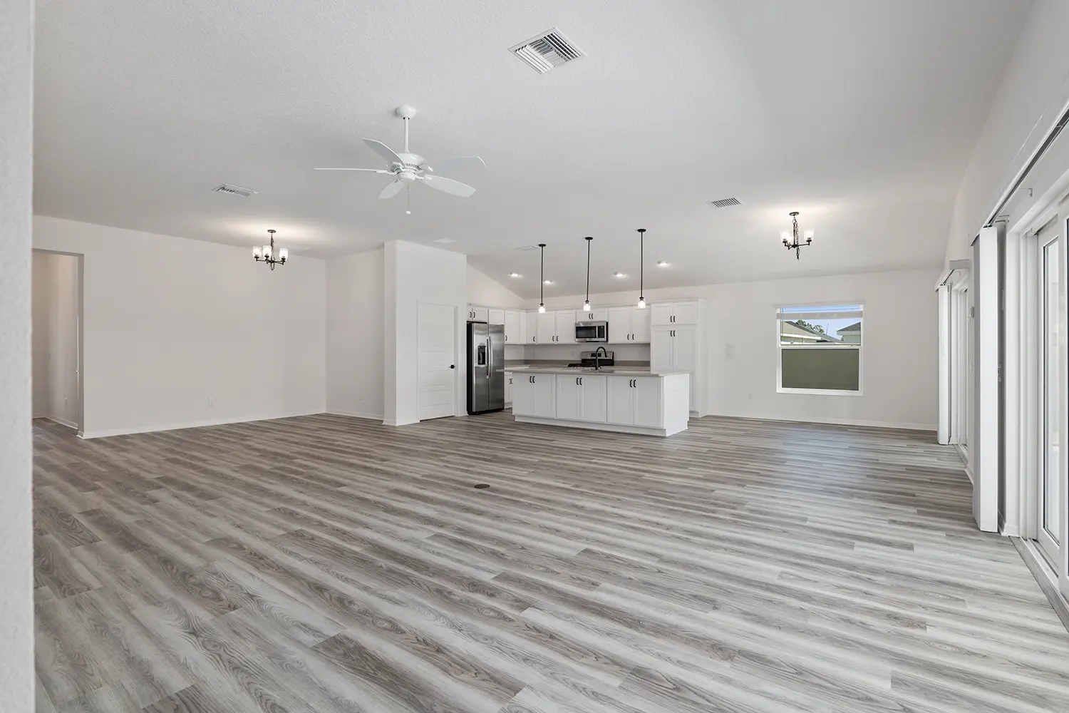 veranda-jackson-kitchen-dining-living-room-open-floor