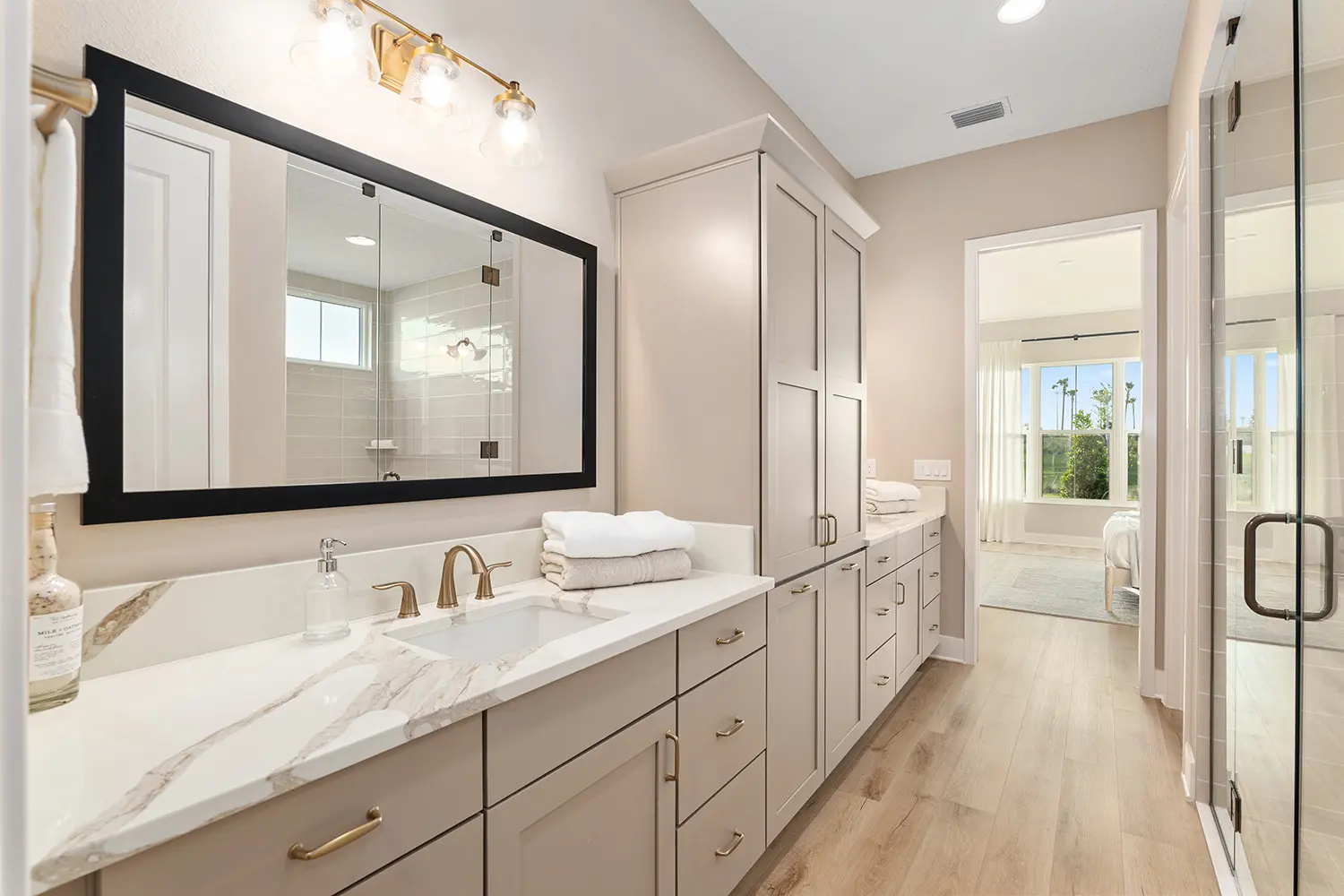 premier-niagara-street-of-dreams-bathroom-6