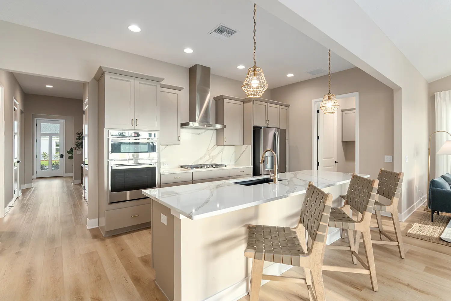 premier-niagara-street-of-dreams-kitchen-6