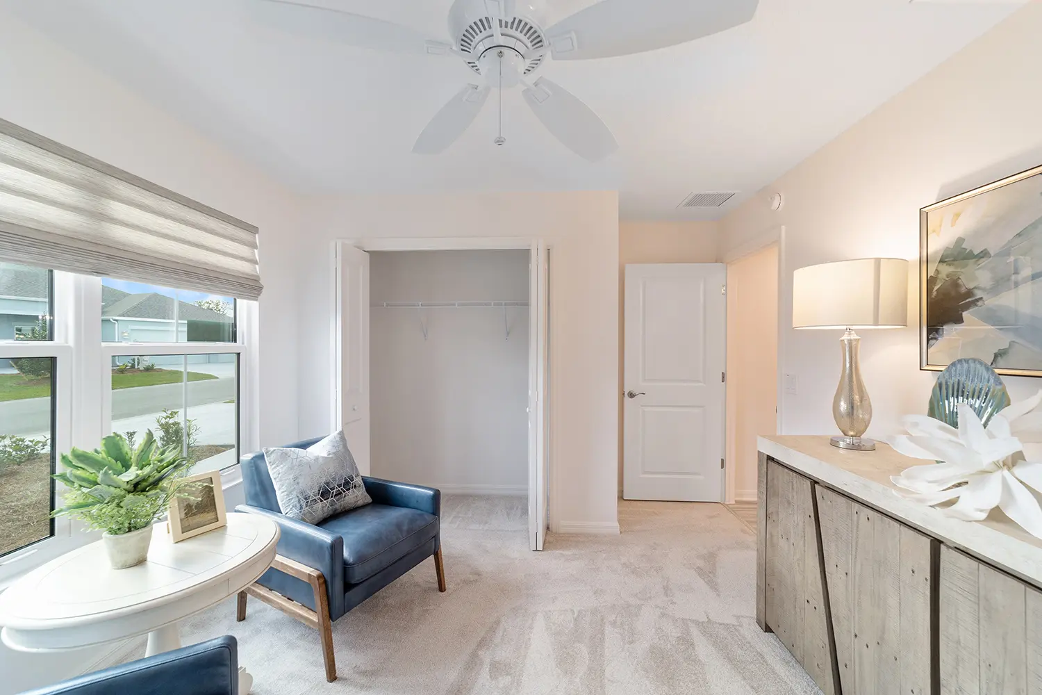 designer-tall-pine-street-of-dreams-sitting-room