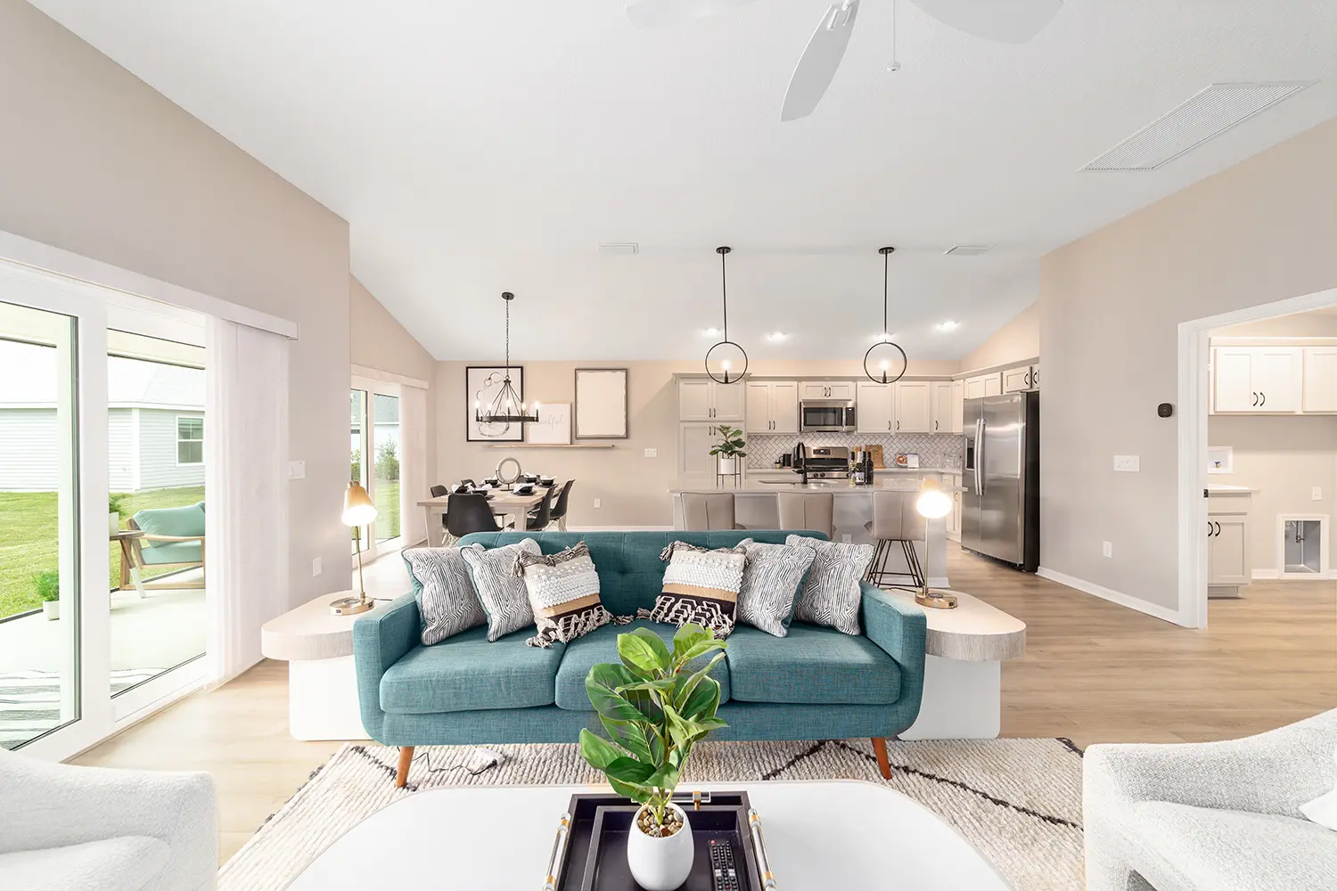 designer-whispering-pine-street-of-dreams-living-room-kitchen