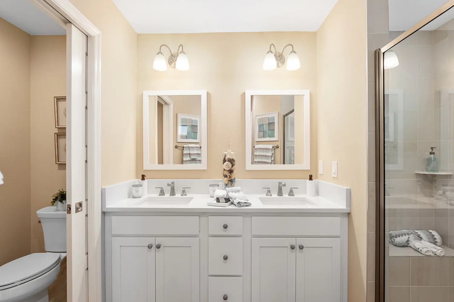 designer-anhinga-street-of-dreams-bathroom