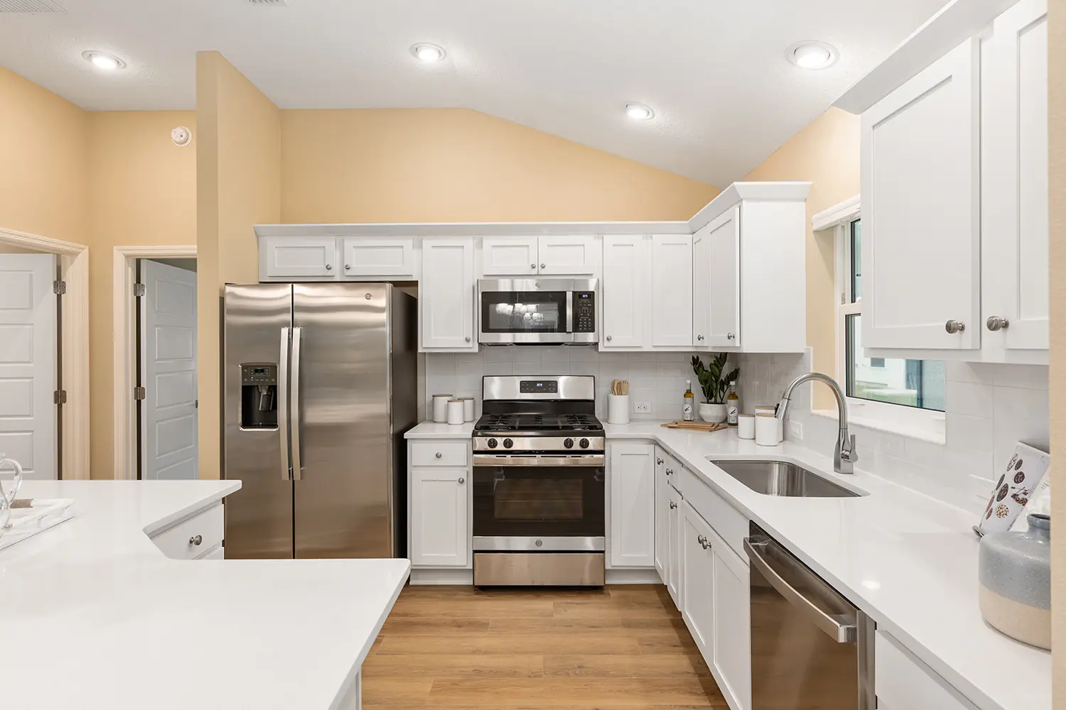 designer-anhinga-street-of-dreams-kitchen-2