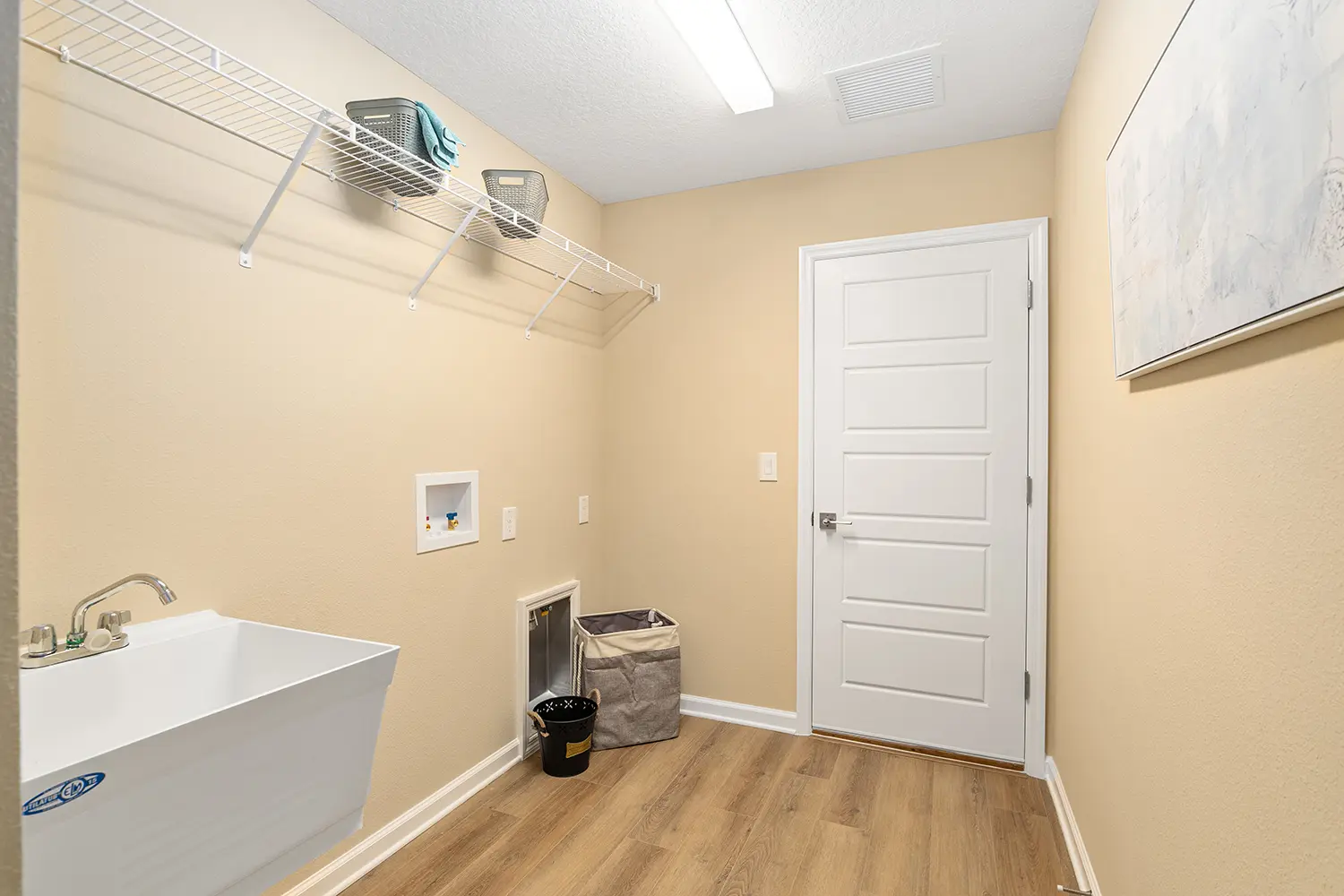 designer-anhinga-street-of-dreams-laundry-room