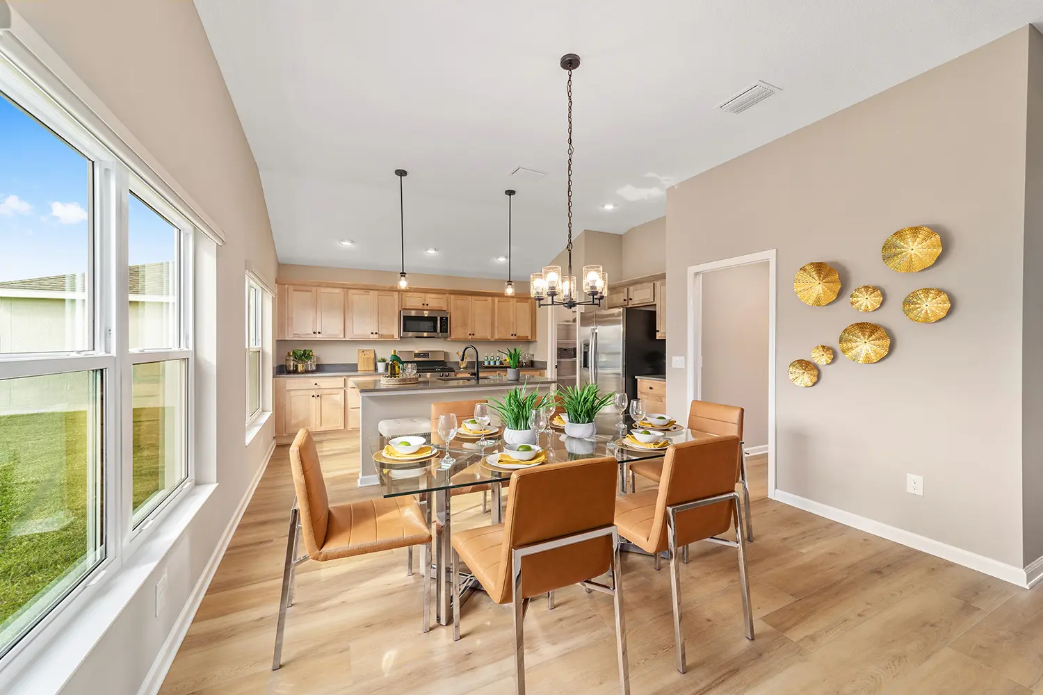 designer-chickadee-street-of-dreams-kitchen-dining-room-2