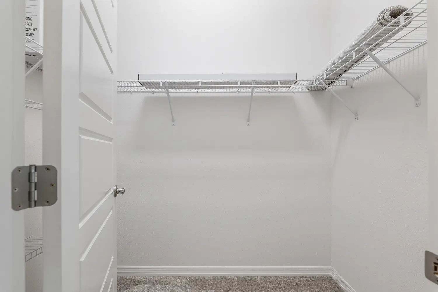 veranda-saginaw-bedroom-closet