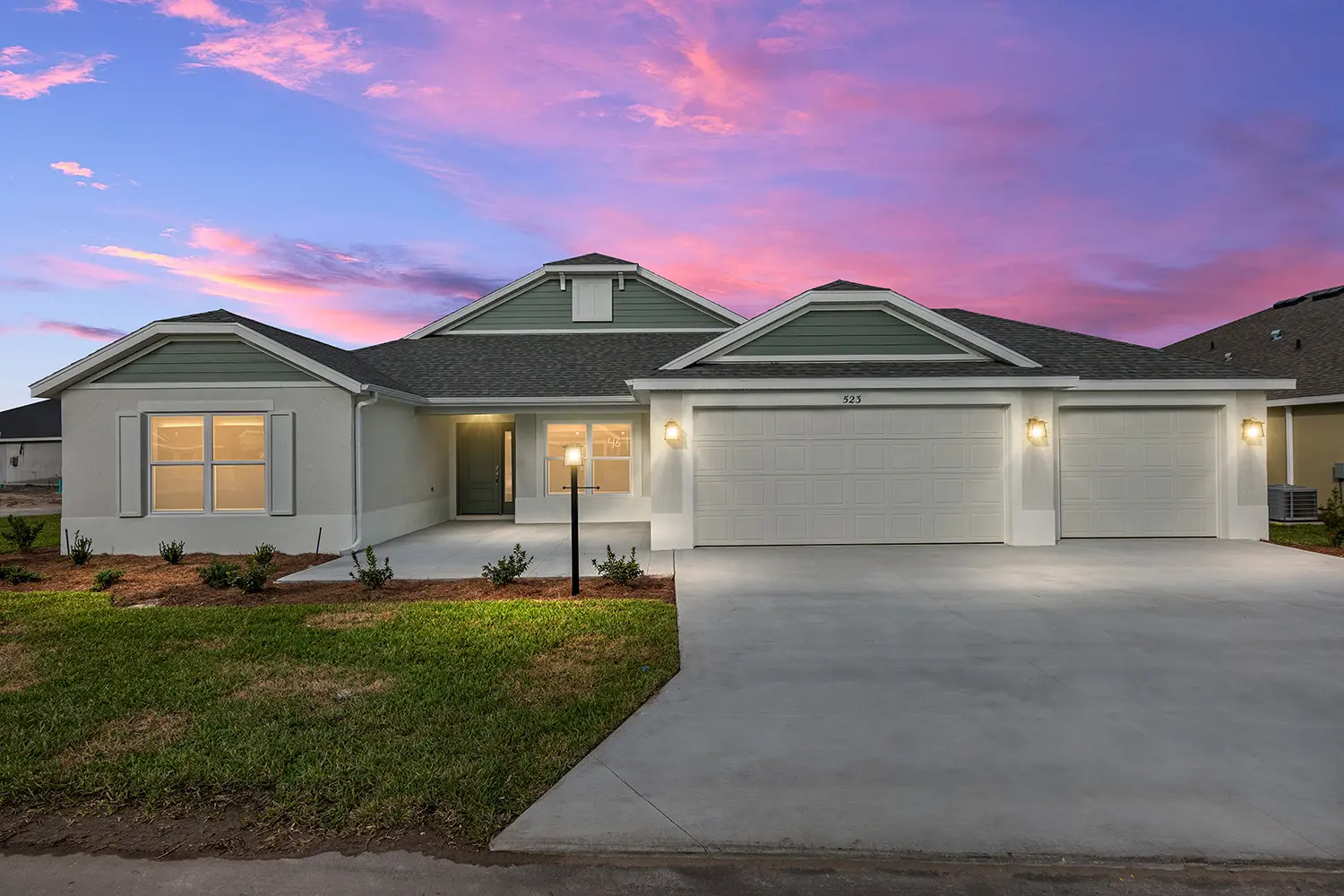 veranda-saginaw-exterior-front-sunset