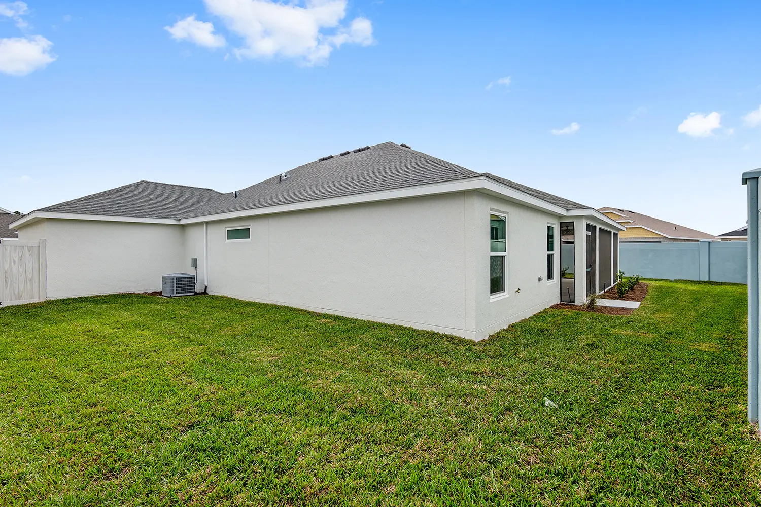 veranda-saginaw-exterior-rear-yard-2