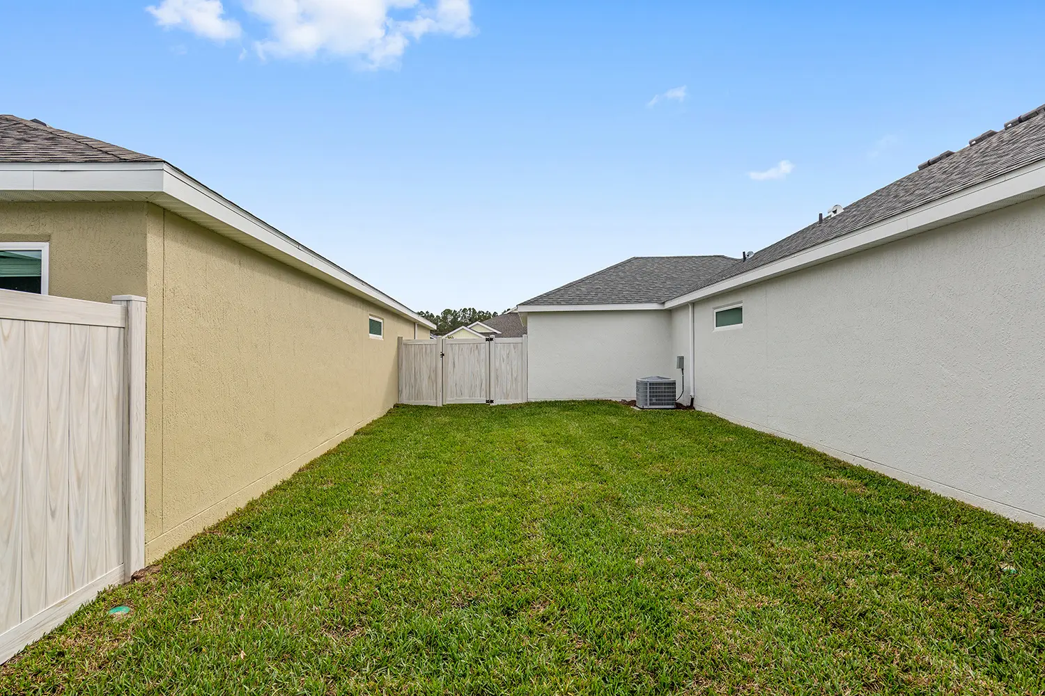 veranda-saginaw-exterior-rear-yard