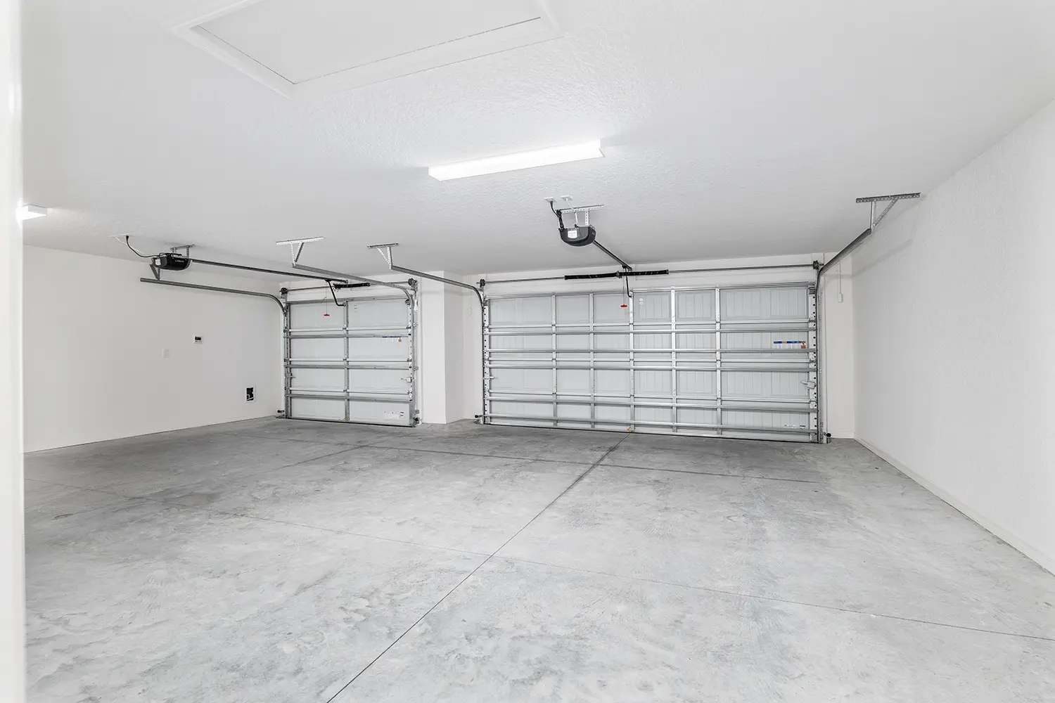 veranda-saginaw-interior-garage-1