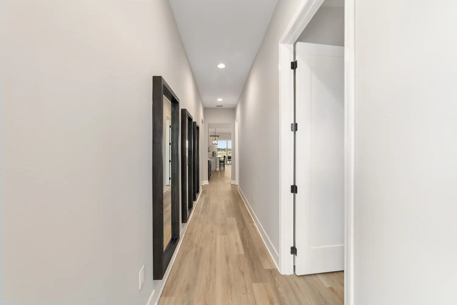 premier-albany-street-of-dreams-hallway-2