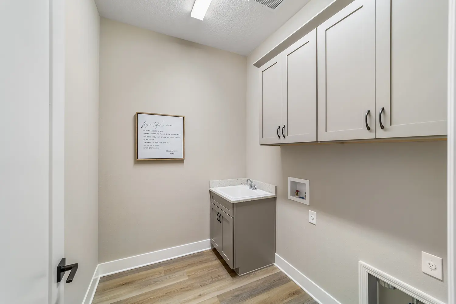 premier-albany-street-of-dreams-laundry-room