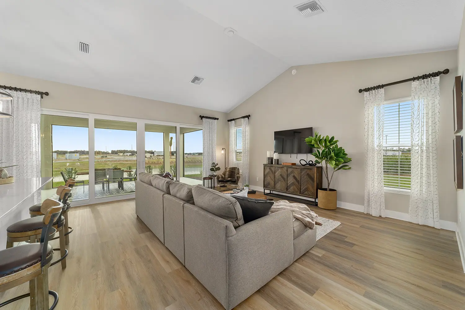 premier-albany-street-of-dreams-living-room