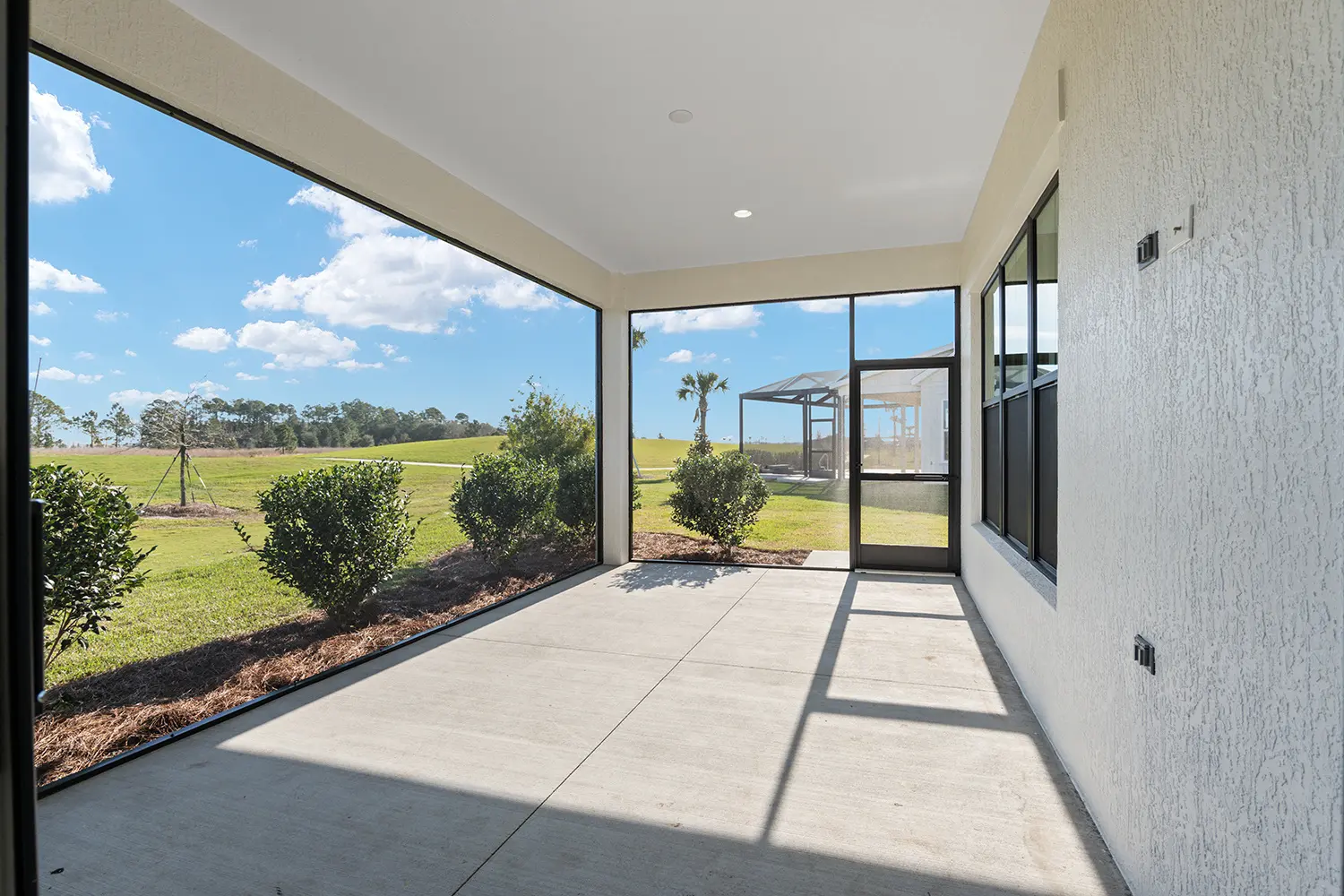 premier-wexford-street-of-dreams-lanai-2