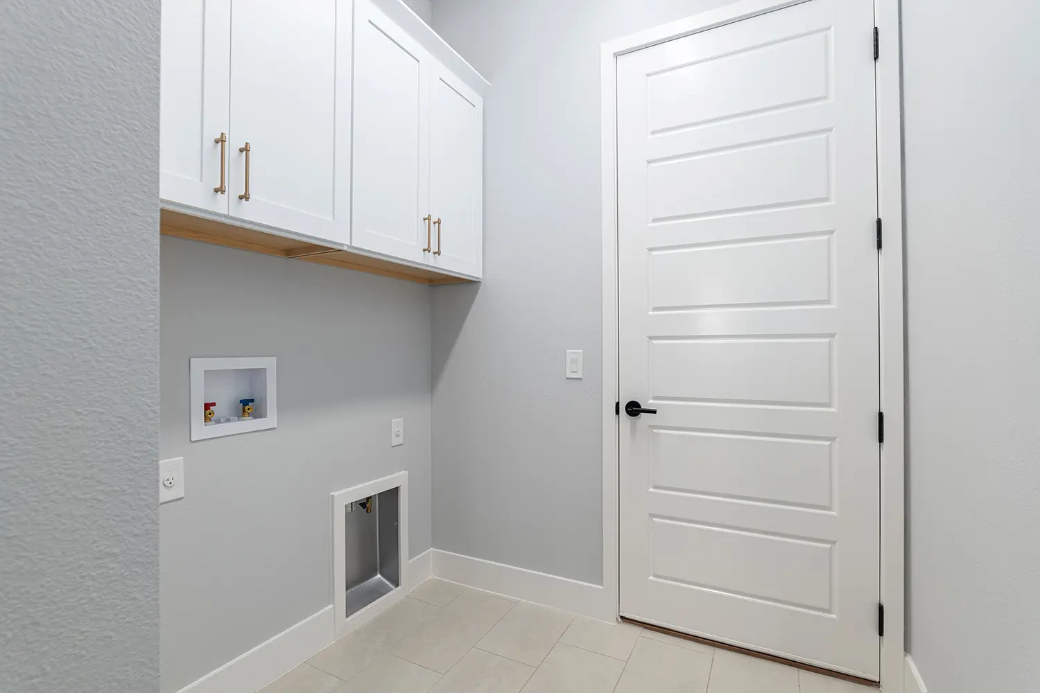 premier-starling-street-of-dreams-laundry-room-48