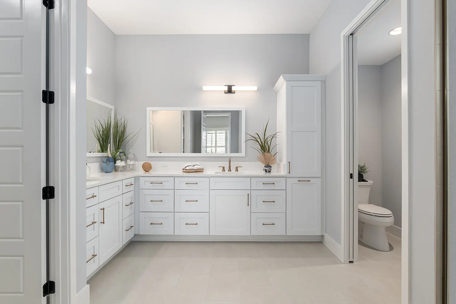 premier-starling-street-of-dreams-master-bathroom-33