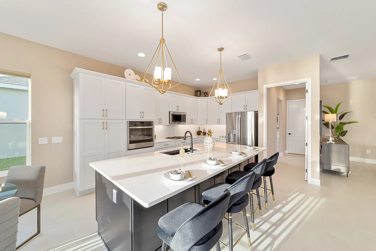 premier-warbler-street-of-dreams-kitchen-1