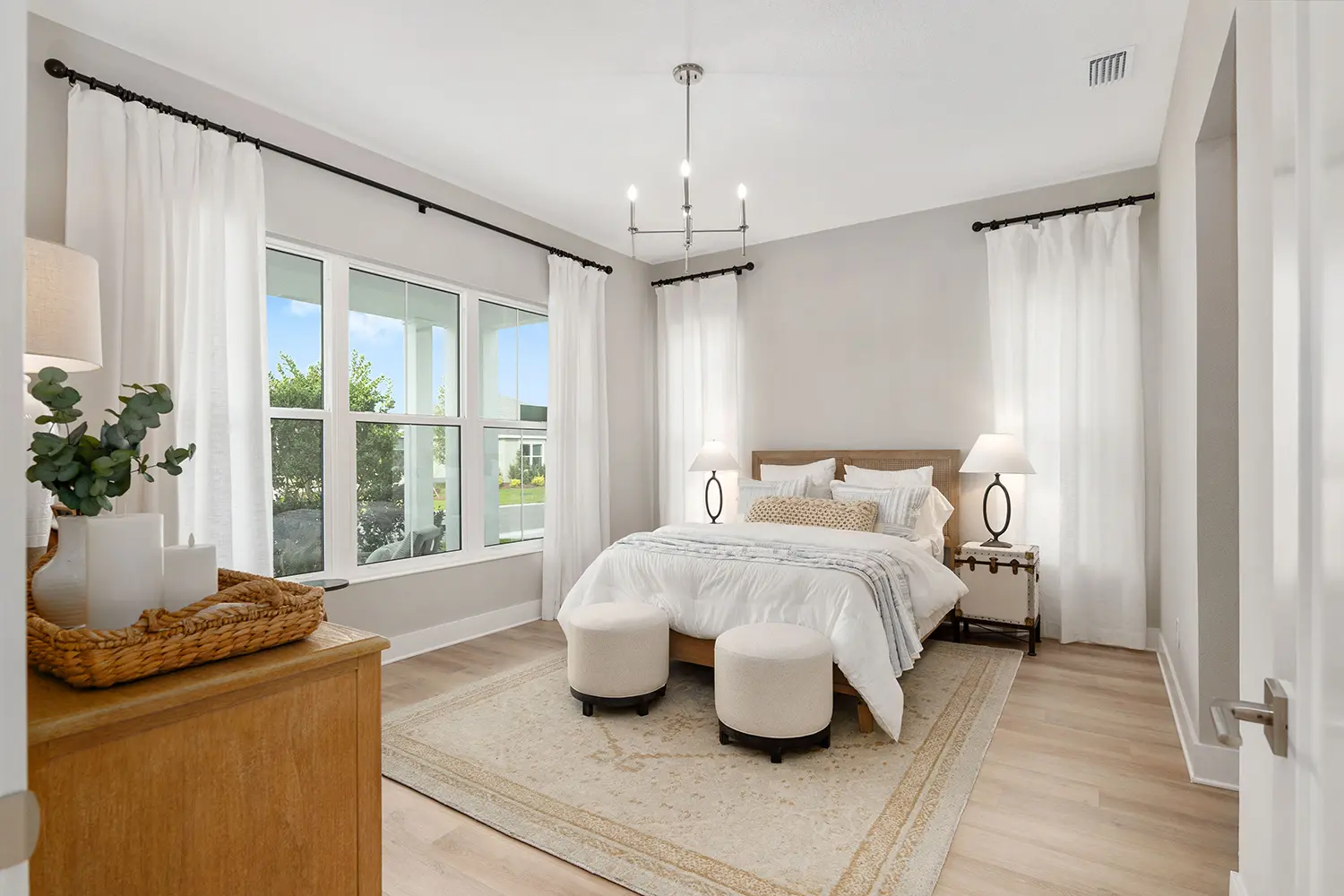 premier-essex-street-of-dreams-bedroom