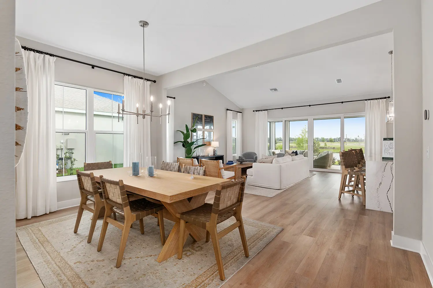 premier-essex-street-of-dreams-dining-room-2