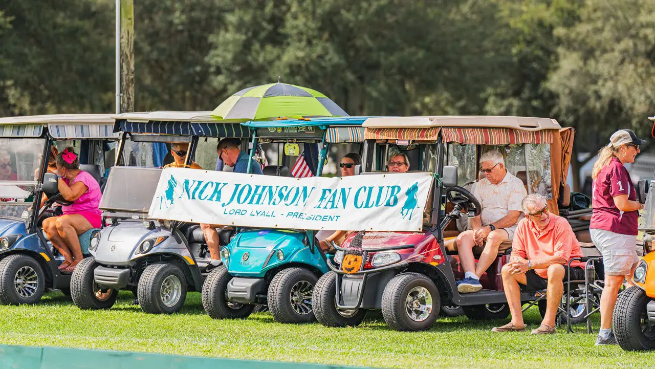 entertainment-venues-polo-club-nick-johnson-fans