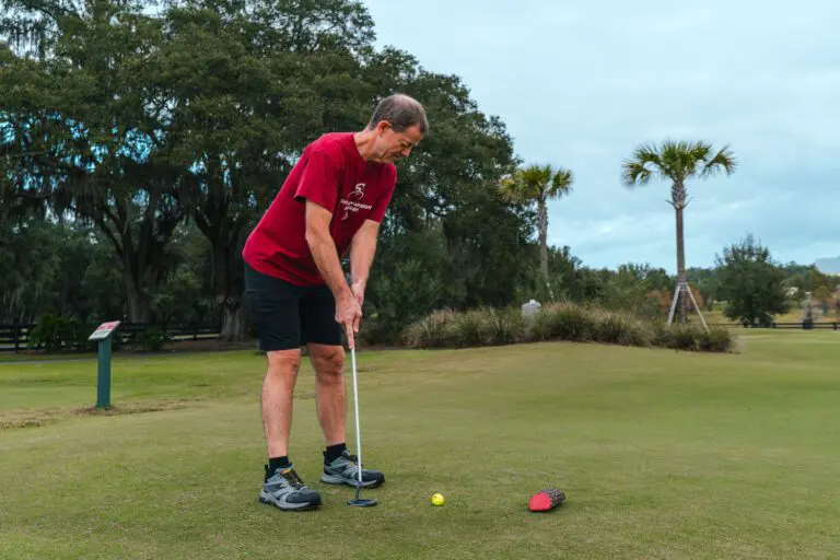 Putting at the First Responders Putting Course. October 2023