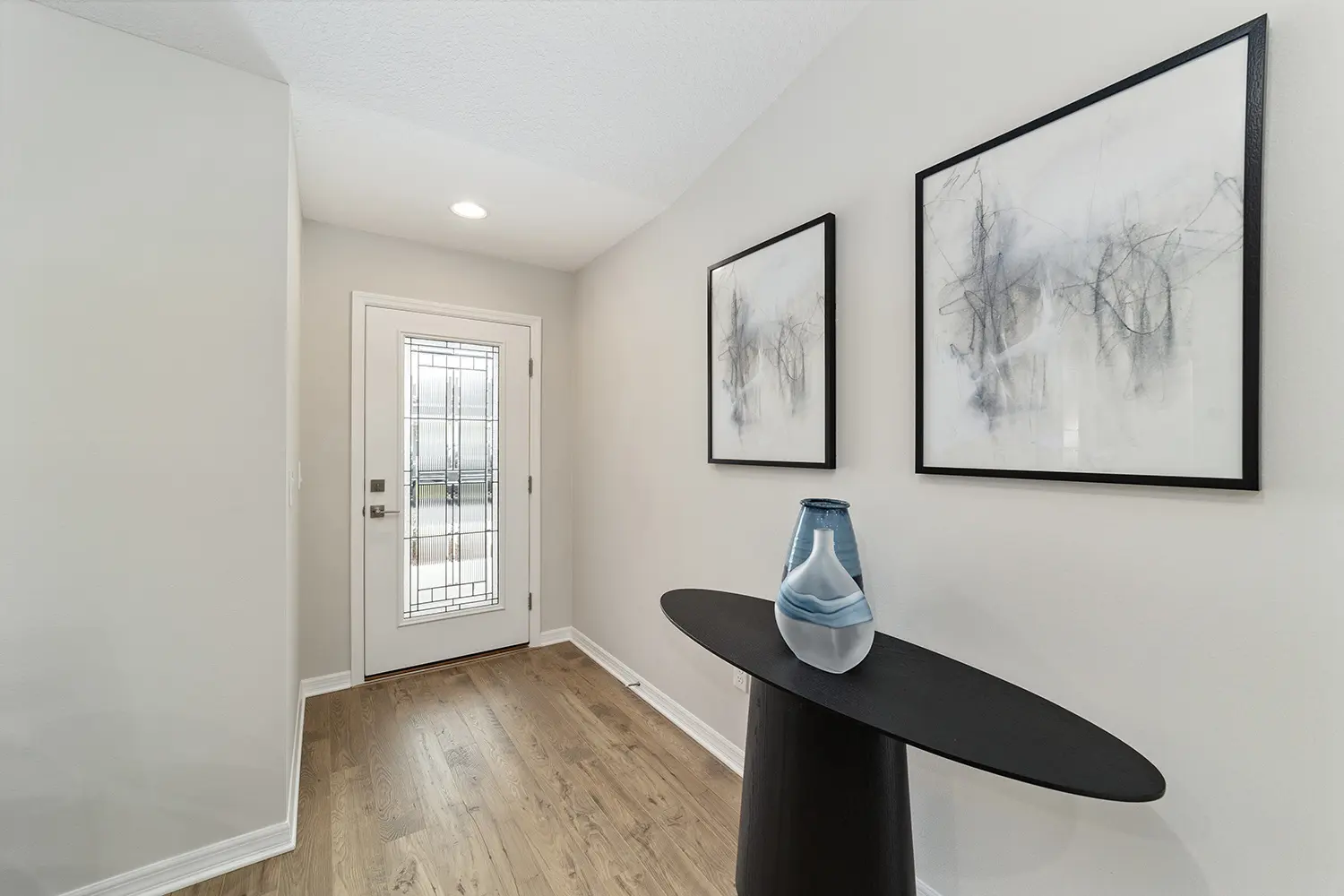 cottage-anchor-entry-hallway