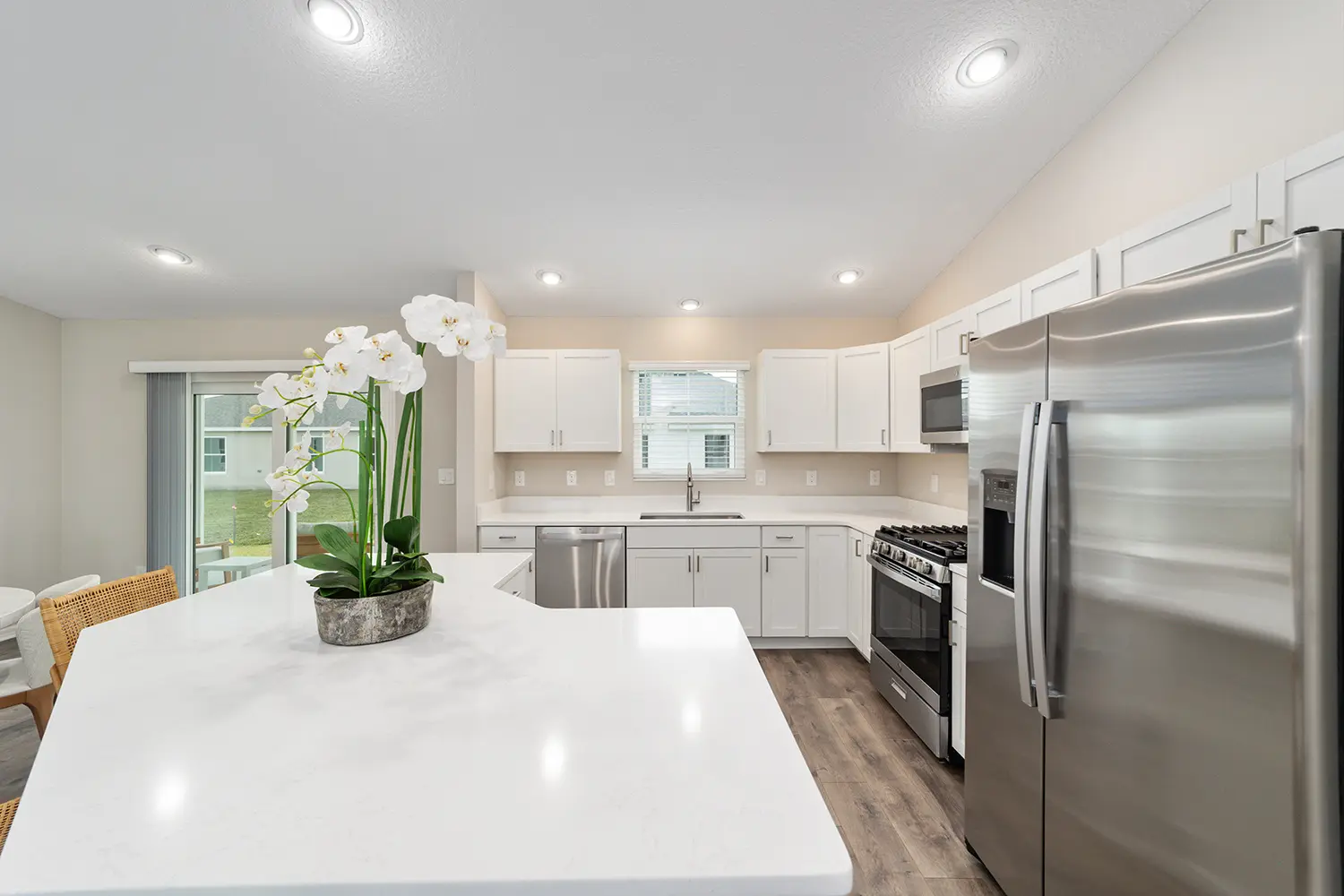 cottage-sun-kissed-kitchen