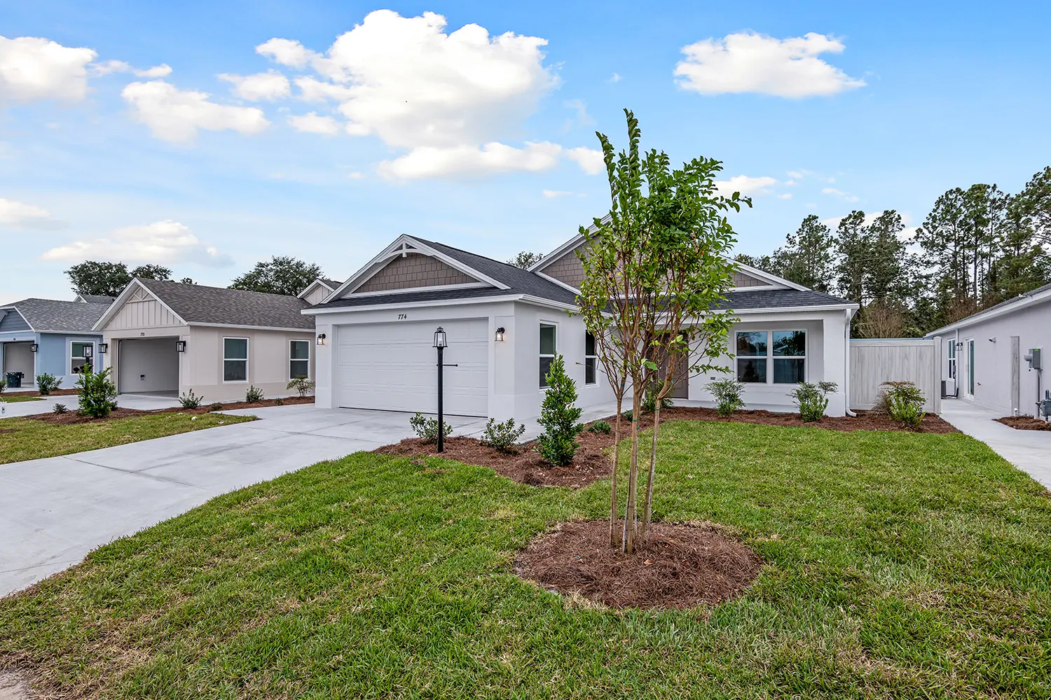 courtyard-villa-arlington-exterior-front-landscaping-42