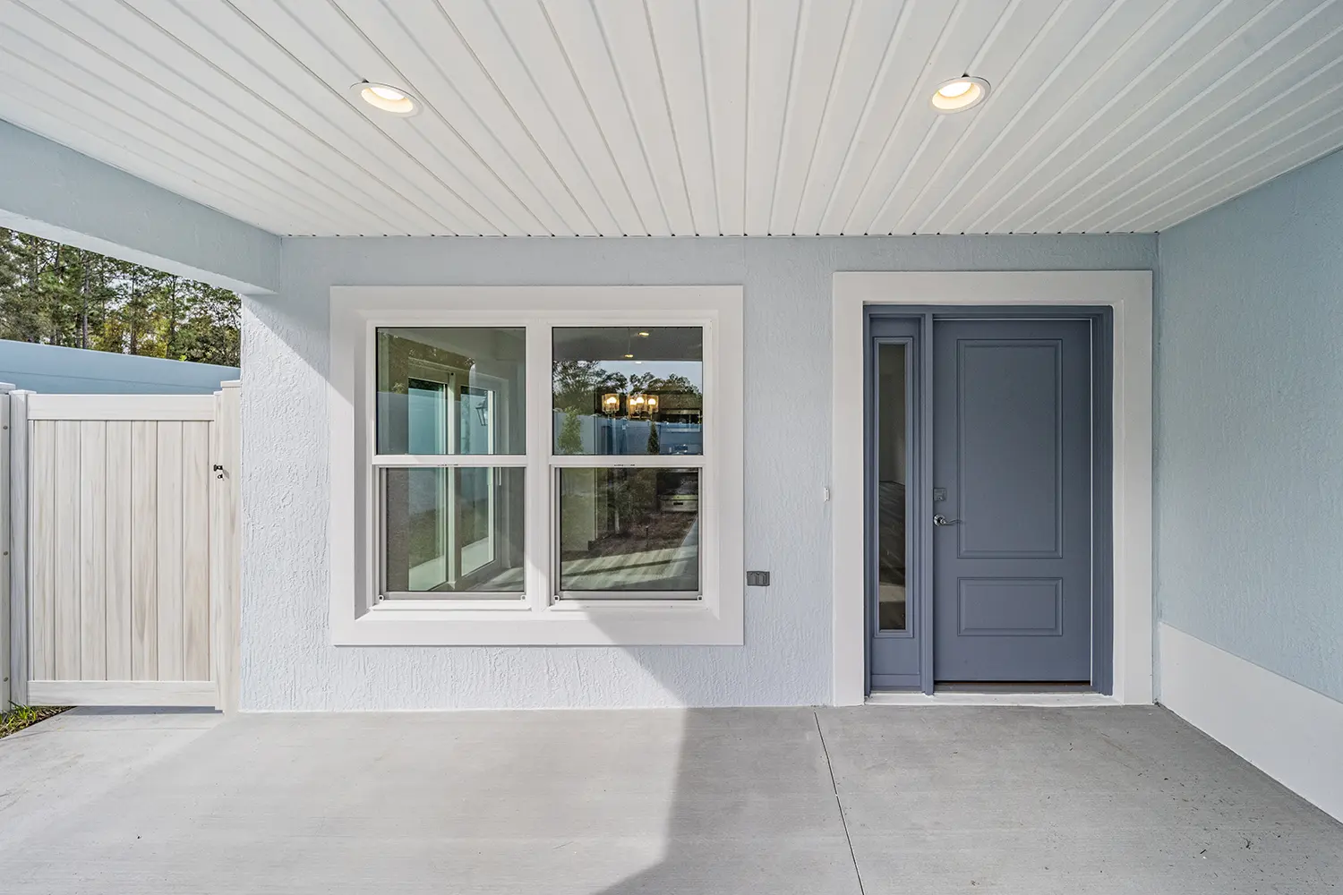 courtyard-villa-avondale-front-porch-3