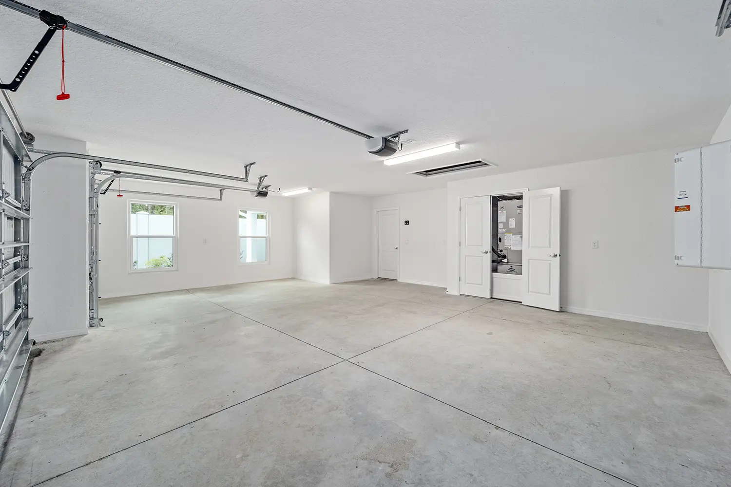 courtyard-villa-avondale-garage-interior-29