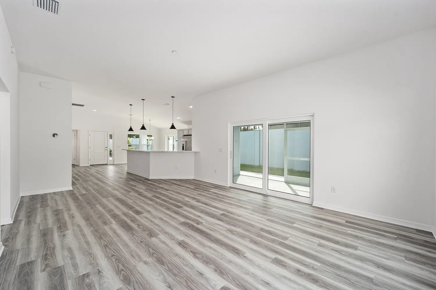 courtyard-villa-avondale-living-room-glass-door-10