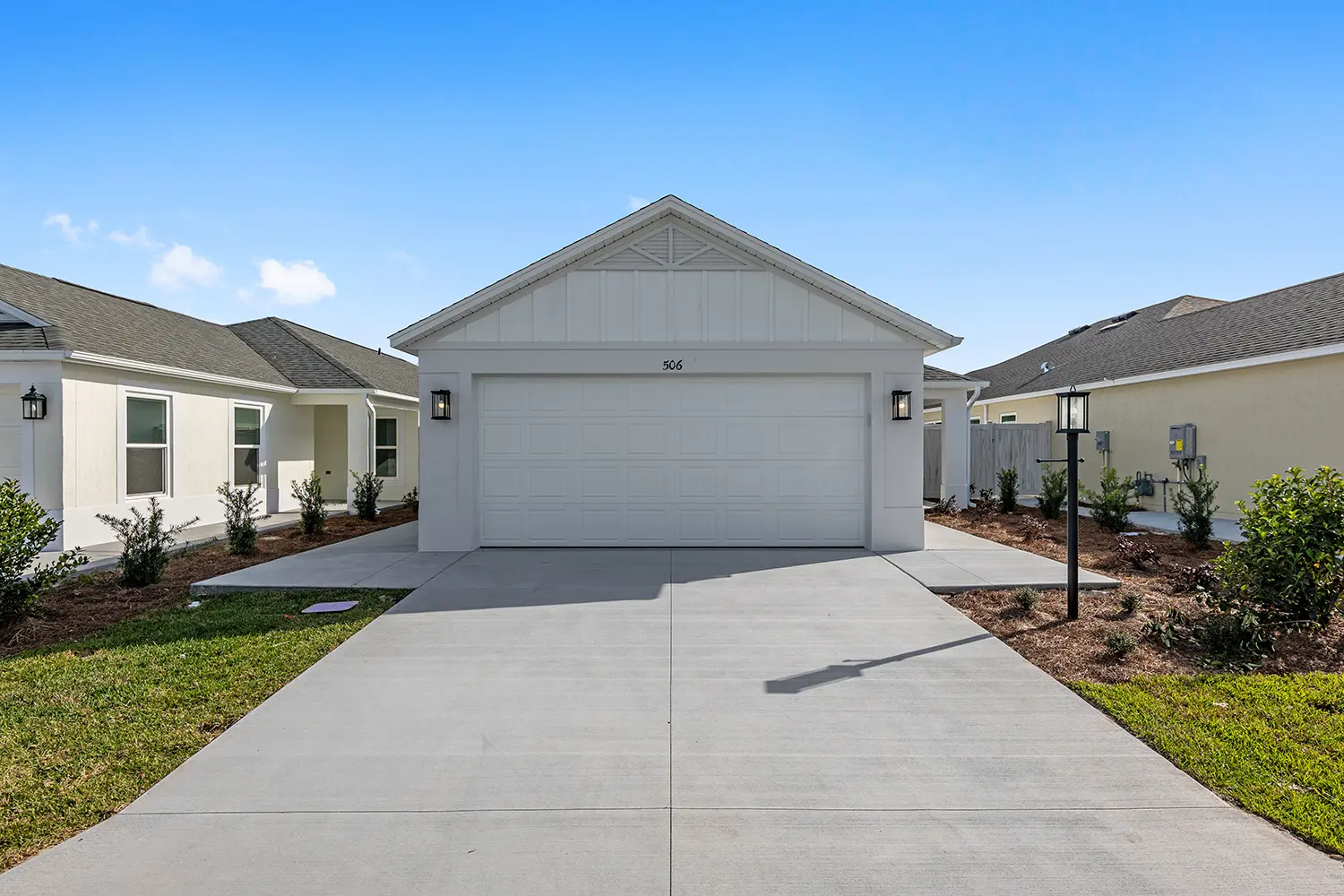 courtyard-villa-durham-exterior-driveway-42