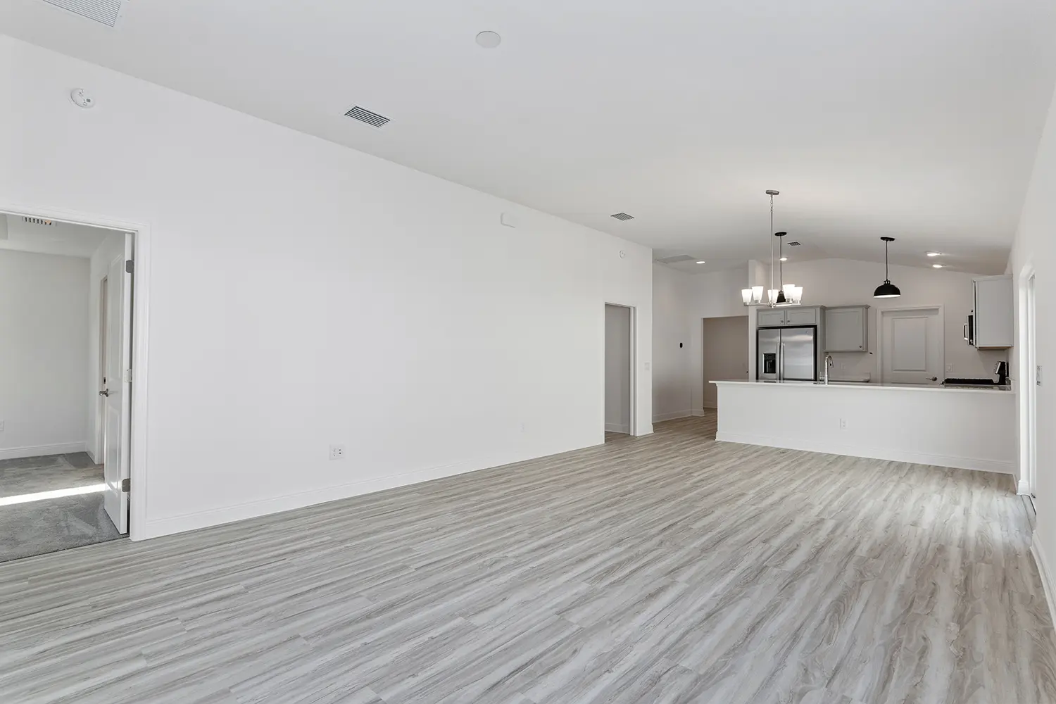 courtyard-villa-durham-living-room-and-kitchen-11