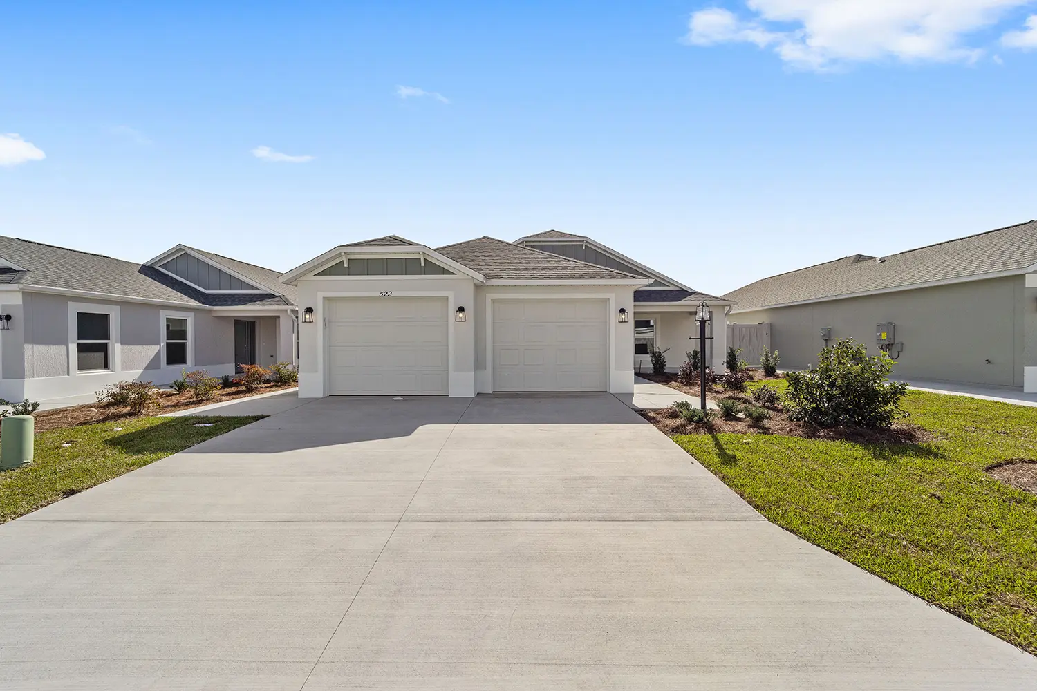 courtyard-villa-winslow-exterior-garage-36