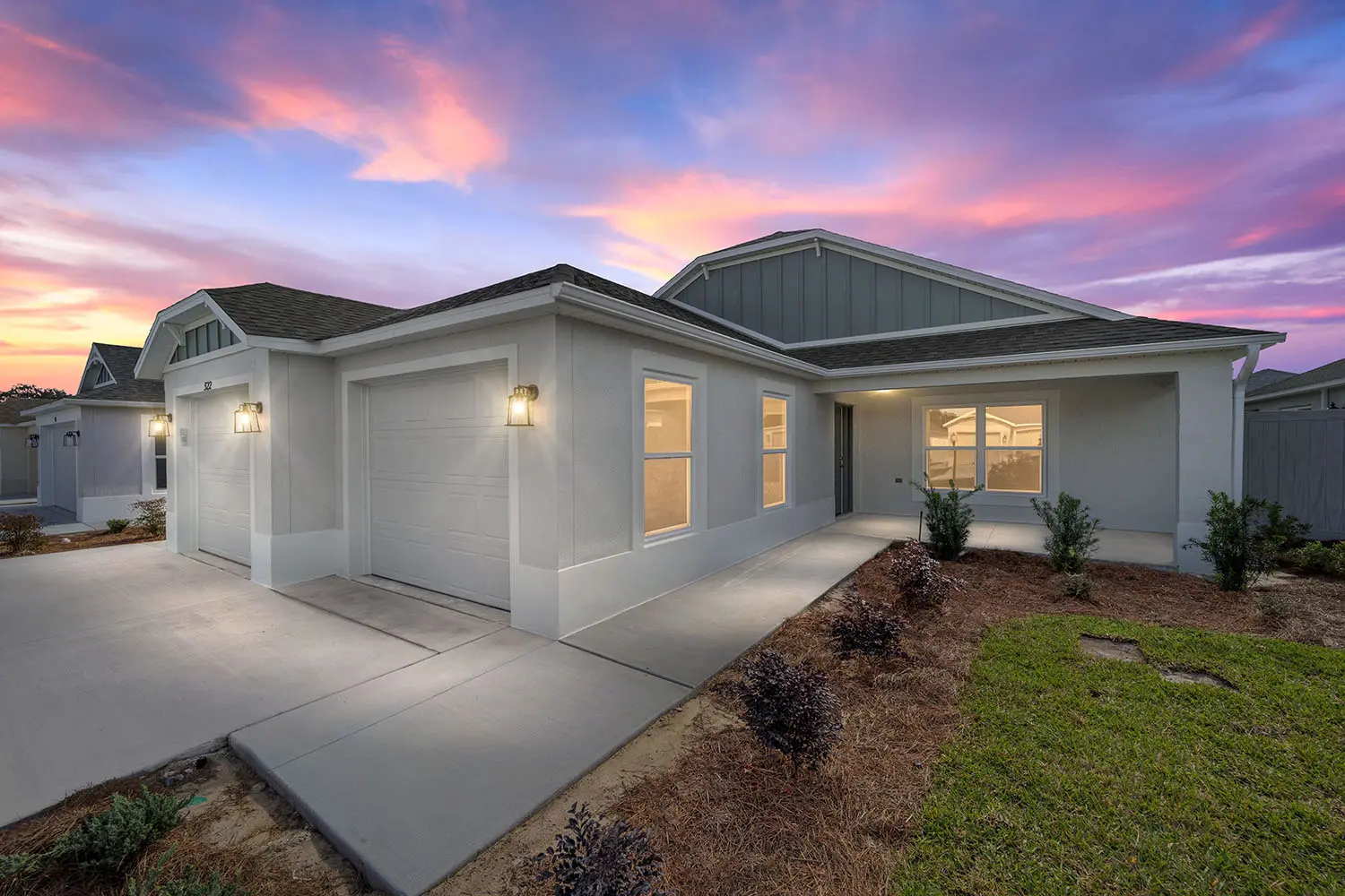 courtyard-villa-winslow-exterior-sunset-2