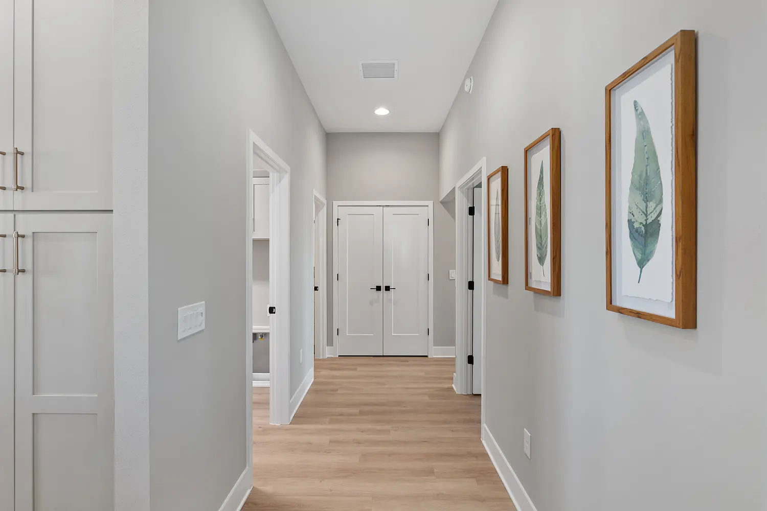 designer-robin-street-of-dreams-hallway