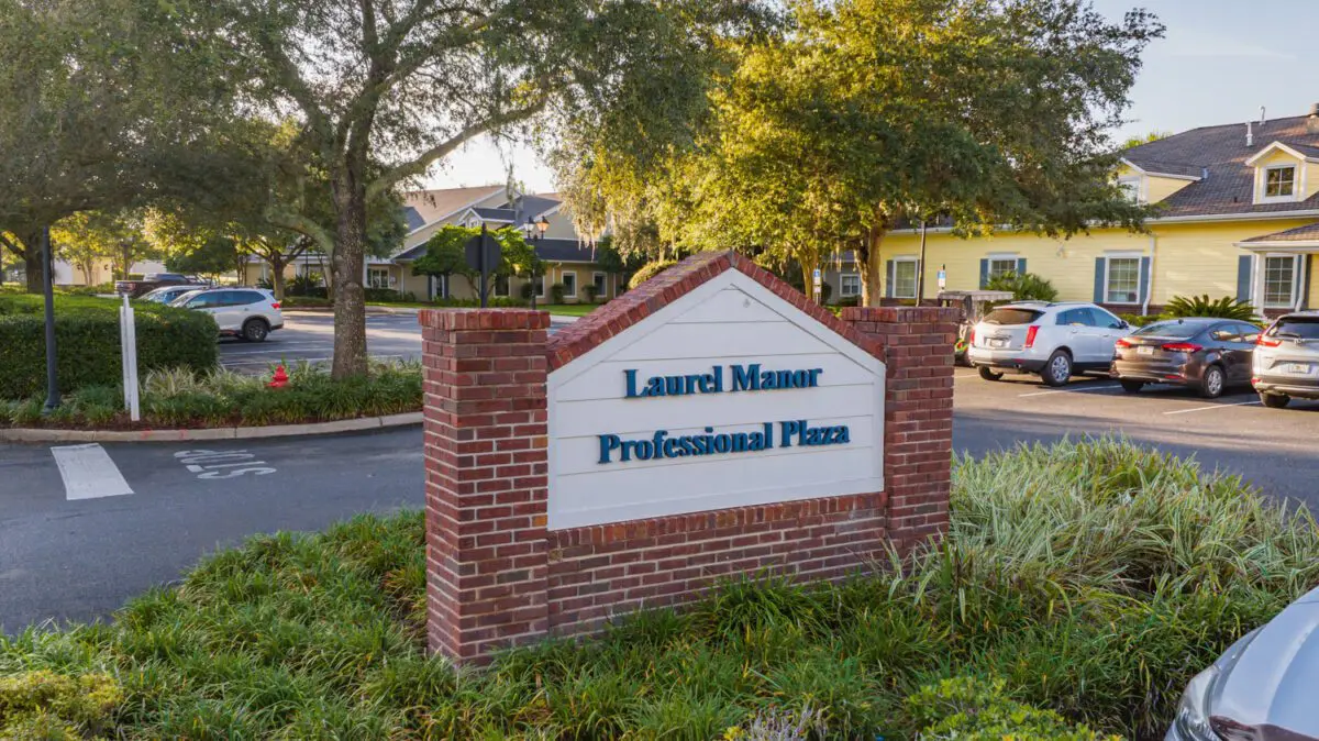 laurelmanorprofessionalplaza_2023-8